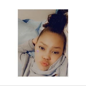 Meet your Posher, Desireè